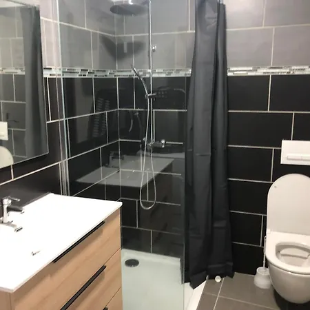 8 Couchages 201 Laveissière